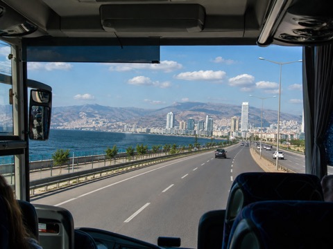 Havaş coach route to Alsancak