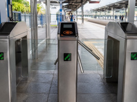 İZBAN exit turnstile